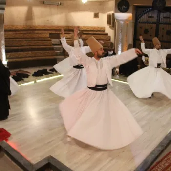 Dönen Derviş Gösterisi